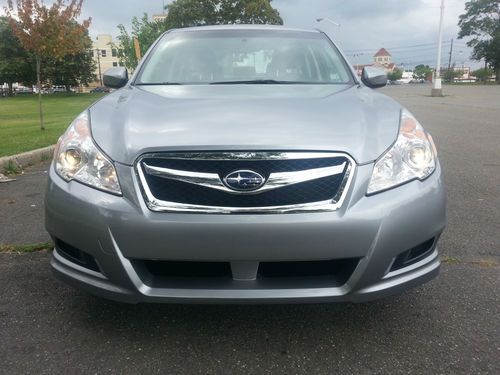 *** 2011 subaru legacy limited *** very clean *** low price *** must sell ***