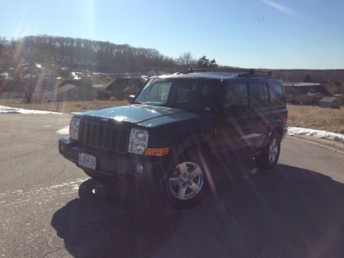 2006 jeep commander 4x4 4.7 v8 forest green loaded!!! all bells &amp; whistles