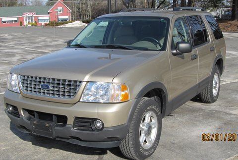 4wd explorer v6 auto 4x4 suv very clean low miles