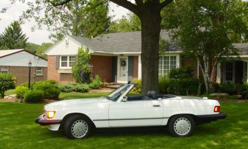 1986 mercedes-benz 560sl base convertible 2-door 5.6l