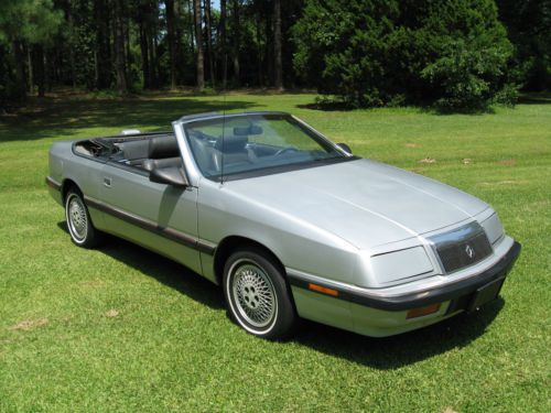 1989 chrysler lebaron convertable no reserve out of storage for 7 yrs rust free!